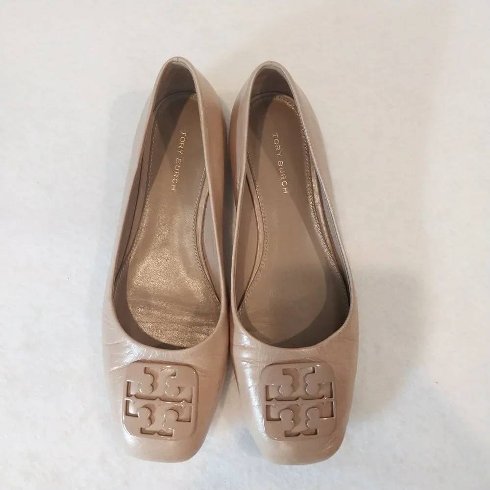 Tory Burch Flat Shoes Size 6 Beige Leather Logo Ballerina Slip On Nude.
